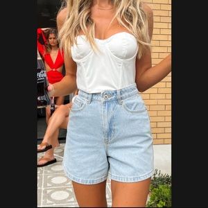 NWOT High waisted mom jeans